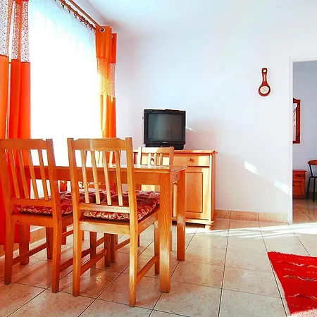 Appartamento On Ground Floor In Rowy